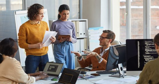 development-inhouse-versus-outsourcing